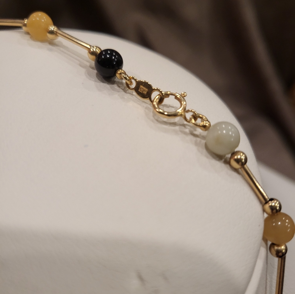 Sold 14 Kt Gold Jadeite Necklace Round Beads Precious Stones - Picture 3 of 6
